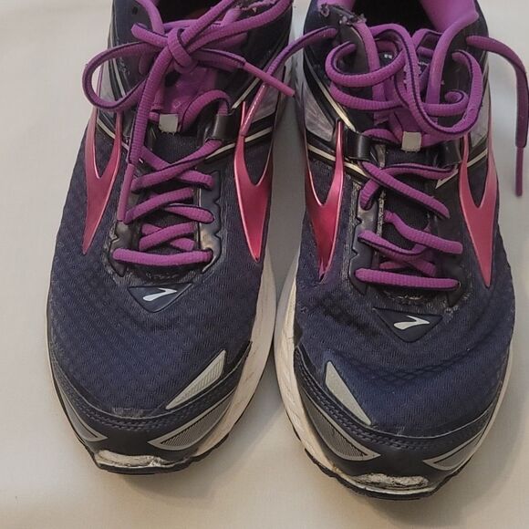 Brooks ravena running shoes size 9.5 - Picture 4 of 9